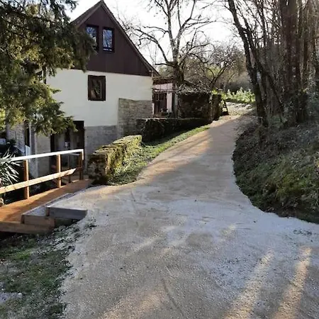 Gite Avec Charme Entre Collonges La Rouge-Turenne Ligneyrac Exterior photo